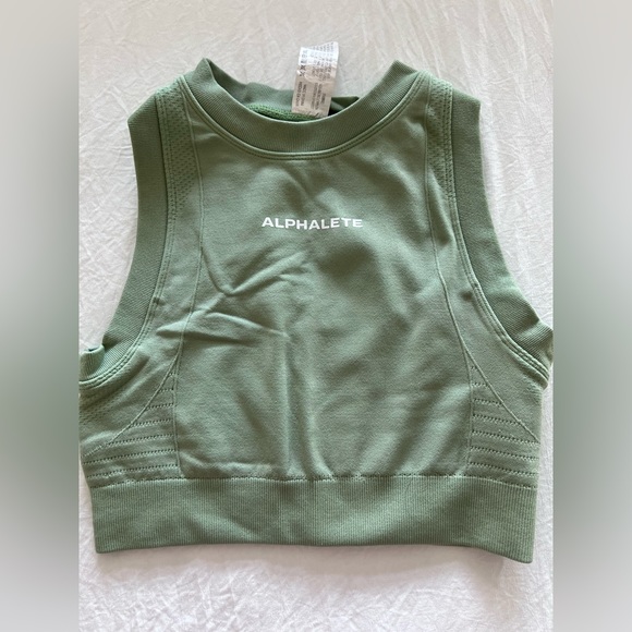 Alphalete Tops - Alphalete seamless crop size small